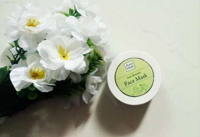 Mặt nạ trị mụn Aura Vedic Anti Blemish Clear Skin có công dụng rất tốt trong việc trị mụn, đặc biệt là mụn ẩn đấy nhé! (Nguồn: Internet)