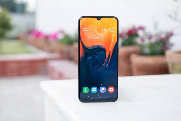 Màn hình hiển thị sắc nét, chân thực của Galaxy A30