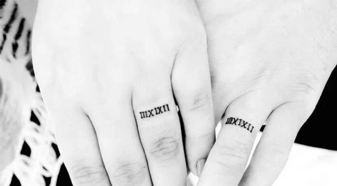 nhẫn cưới hình xăm tattoo rings