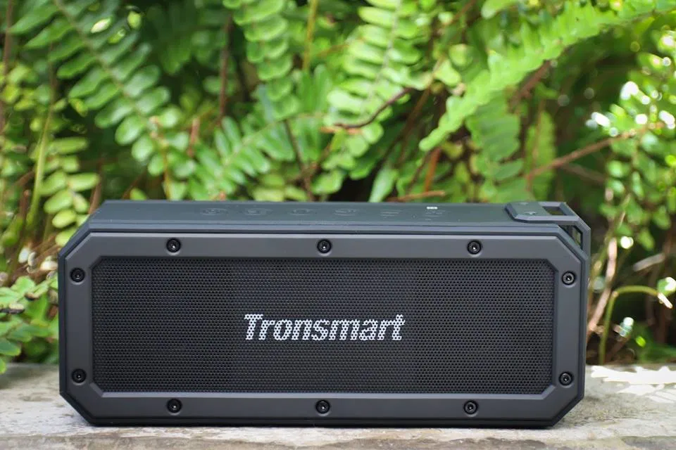 Thiết kế đẹp đẽ và chắc chắn của loa bluetooth Tronsmart Element SoundPulse Force+