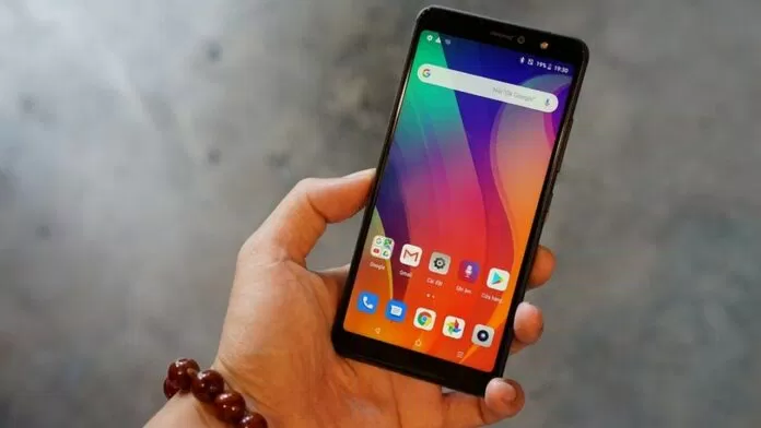 Màn hình khá đẹp đẽ của Active 1