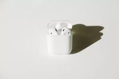 Hỗ trợ sạc AirPods thế hệ 2