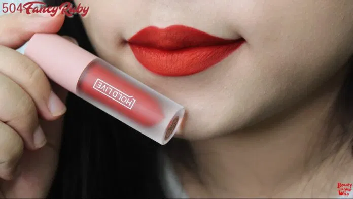 Đỏ hồng là tông màu cổ điển, dễ dùng và an toàn đối với mọi cô nàng (nguồn: Internet)