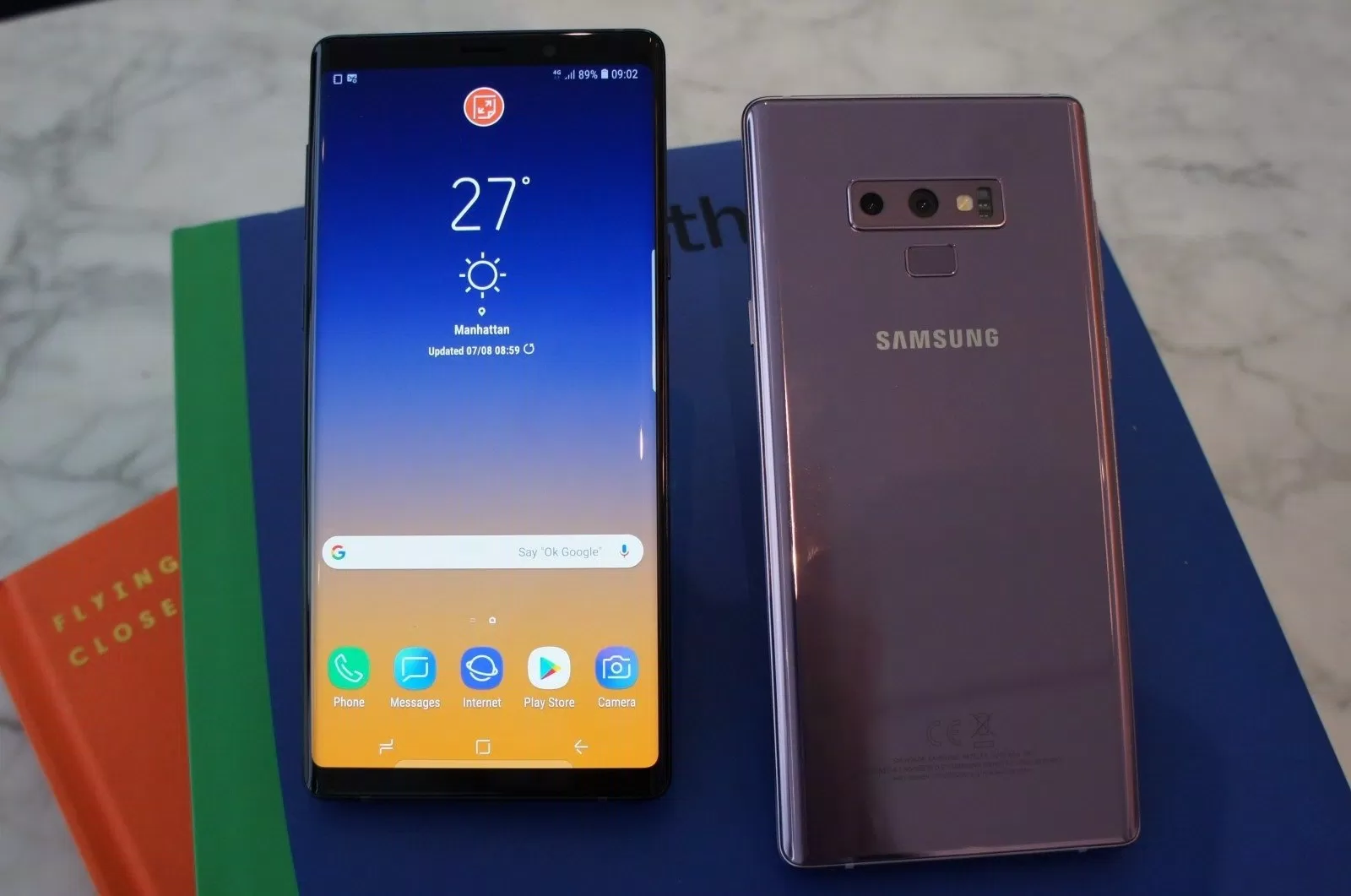 Màn hình tràn viền của Galaxy Note 9