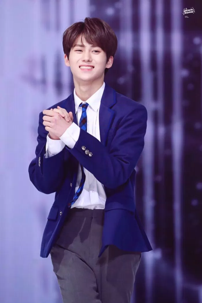 Hwang Yunseong 20 tuổi, là thực tập sinh 1 năm 1 tháng (Ảnh: Peach Bom)