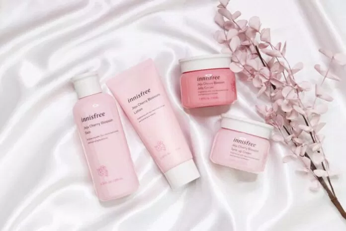Bộ sản phẩm Cherry Blossom của Innisfree