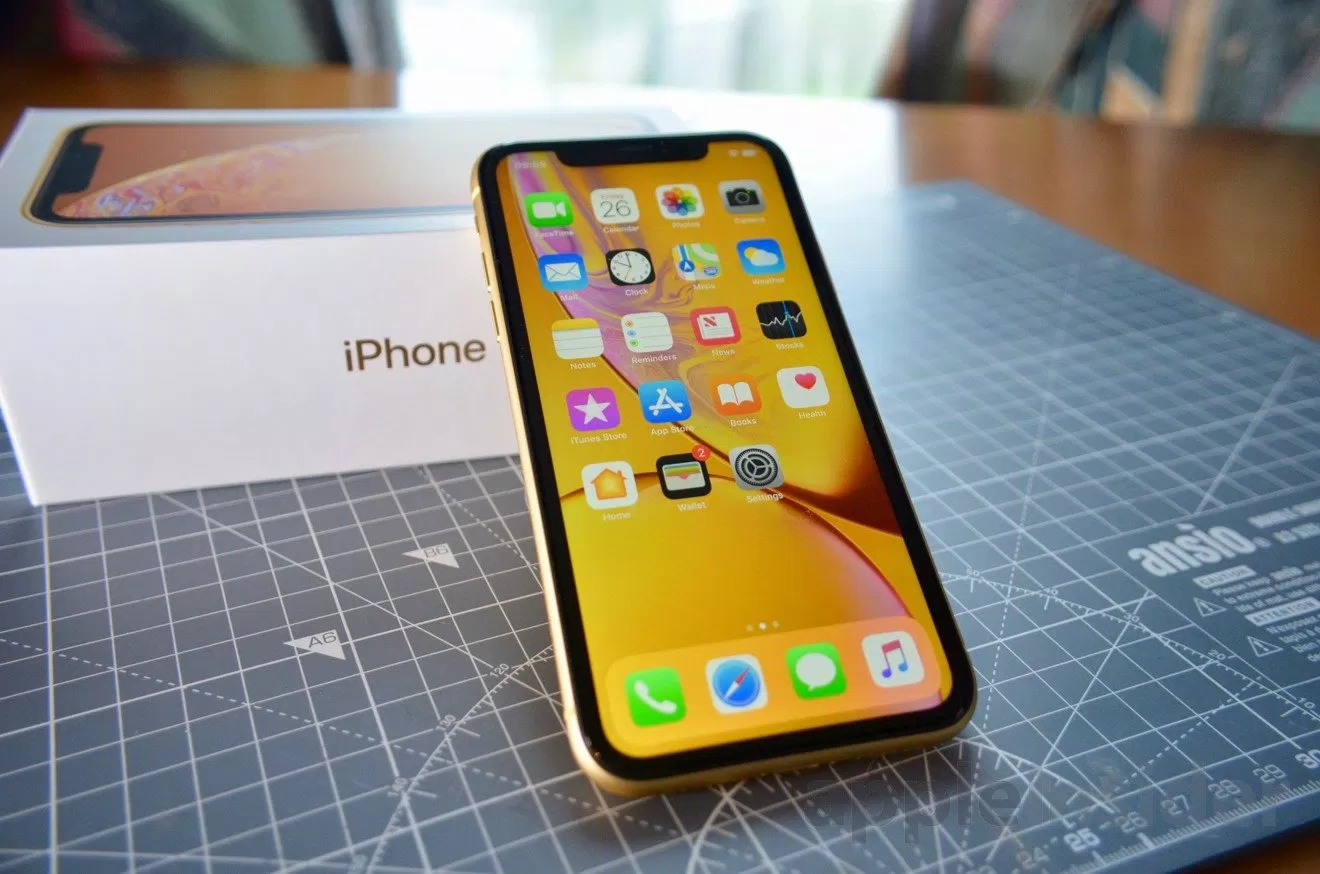 Màn hình tai thỏ trên iPhone XR