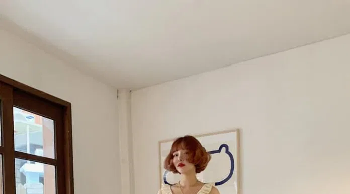Kiểu áo hai dây