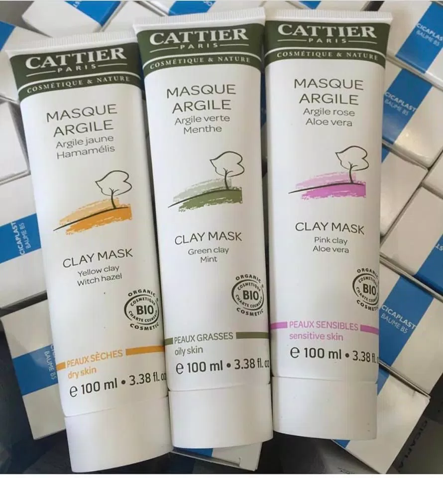 Mặt nạ đất sét Cattier Clay Mask có tận 3 phiên bản cho các loại da khác nhau. (nguồn: Internet)