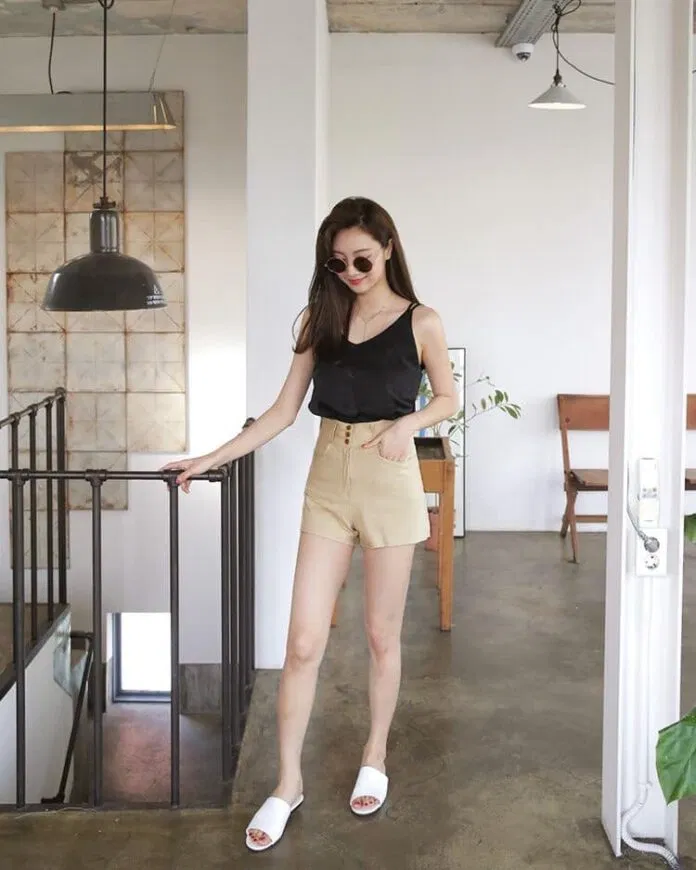 Quần short vải