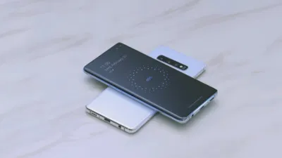 Công nghệ sạc ngược trên Galaxy S10