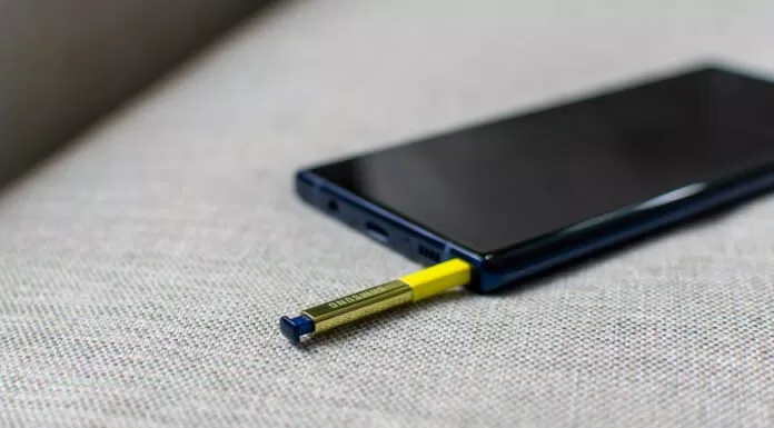 Bút S-Pen đặc trưng trên Galaxy Note 9