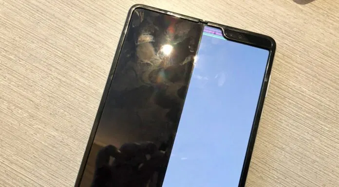 Lỗi màn hình trên Galaxy Fold