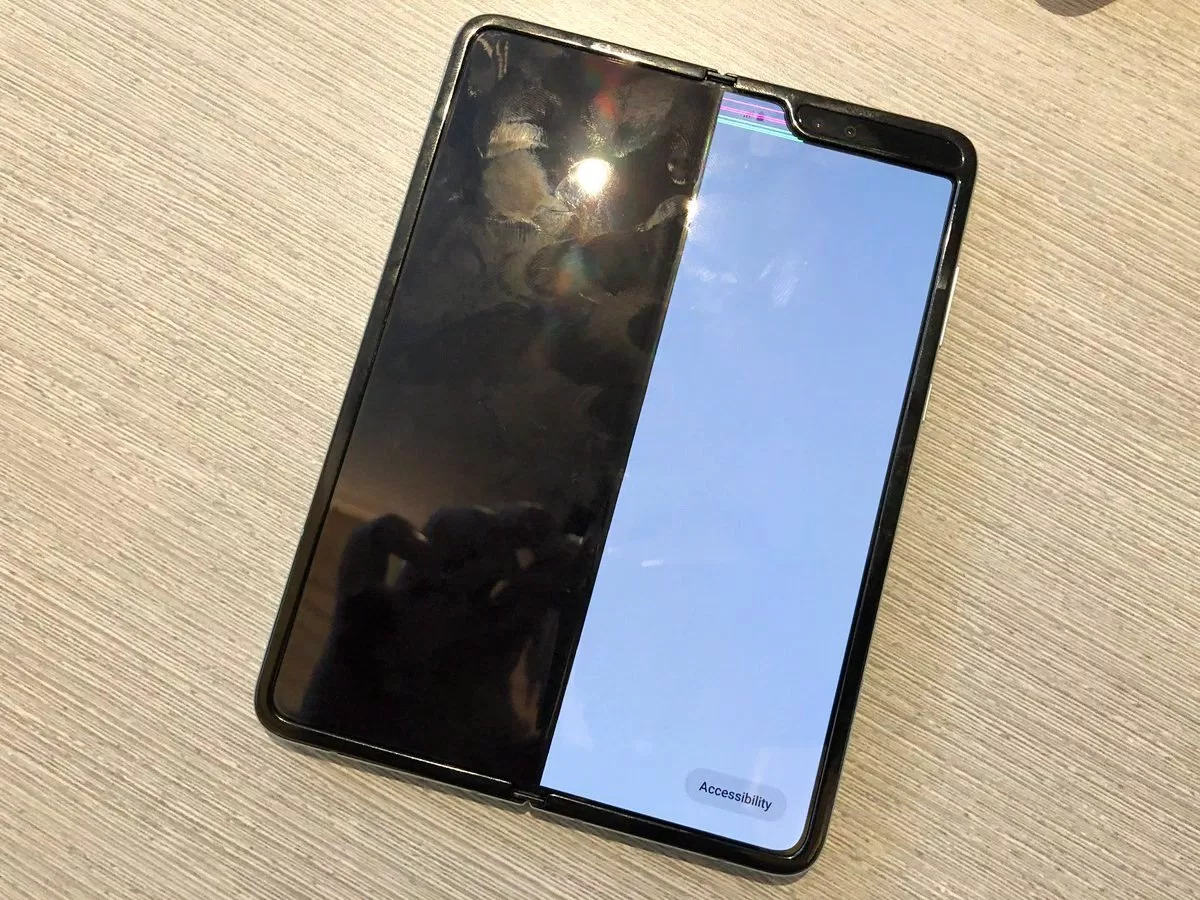 Lỗi màn hình trên Galaxy Fold