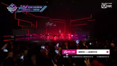 Màn trình diễn của Stray Kids trên sân khấu âm nhạc M Countdown (Ảnh: M Countdown)