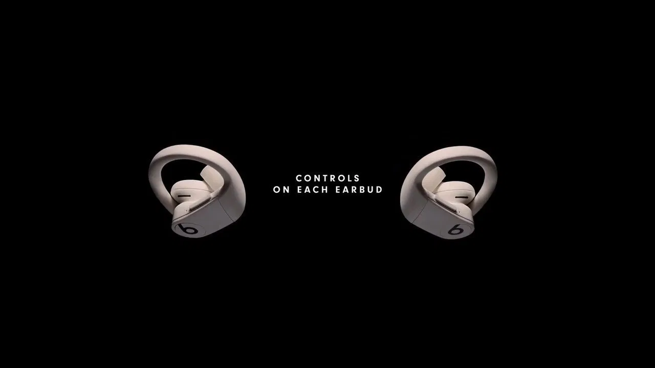 Thiết kế dạng earbud giúp tăng khả nằng chống ồn