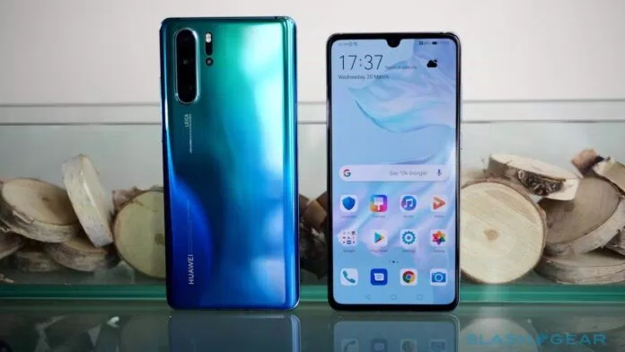 Thiết kế đầy ấn tượng của Huawei P30 Pro