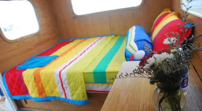 Không gian bên trong Trailer Camping tại Coco Beachcamp