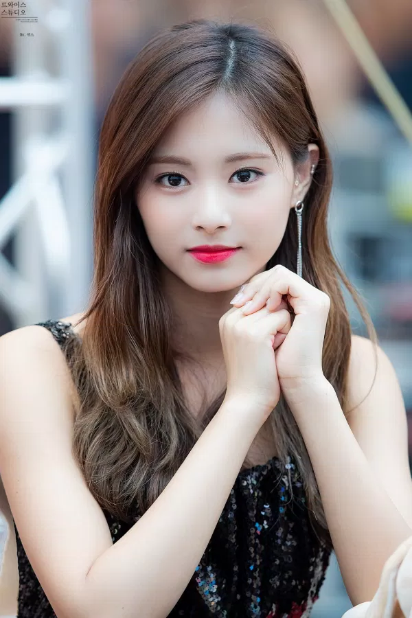 Thiên thần người Đài Tzuyu Tzuyu
