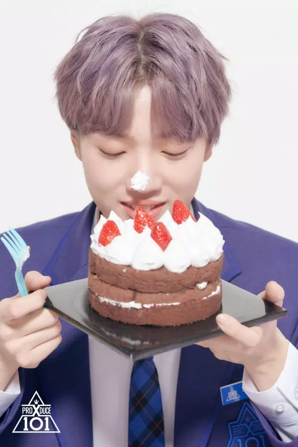 Wei Ziyue 22 tuổi và là thực tập sinh được 8 tháng (Ảnh: Mnet)