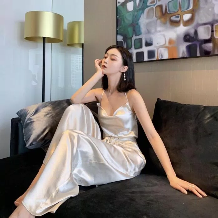 Áo hai dây lụa