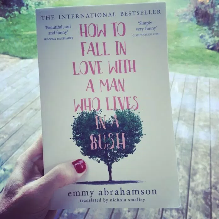 Bìa trước cuốn sách How To Fall In Love With A Man Who Lives In A Bush (ảnh: internet).