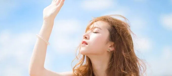 Bảo vệ làn da dầu mụn dưới ánh nắng mặt trời