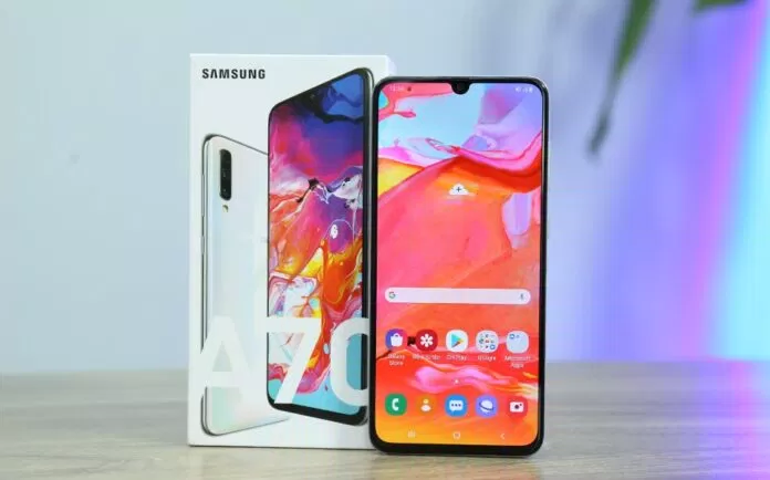 Màn hình Galaxy A70 với kích thước 6.7 inch
