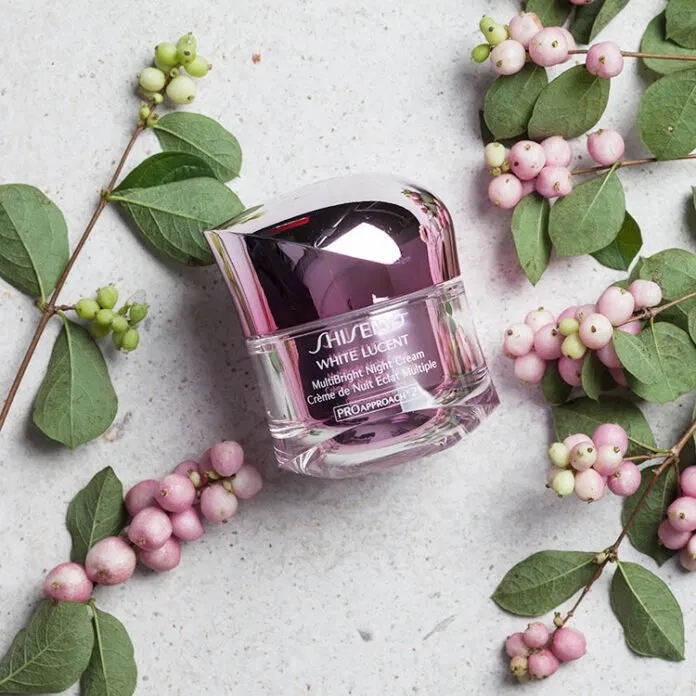 Thành phần sản phẩm chứa nhiều loại thảo dược tốt cho da