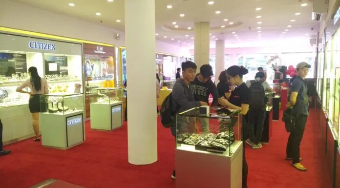 Cửa hàng đồng hồ chính hãng tại TP Hồ Chí Minh