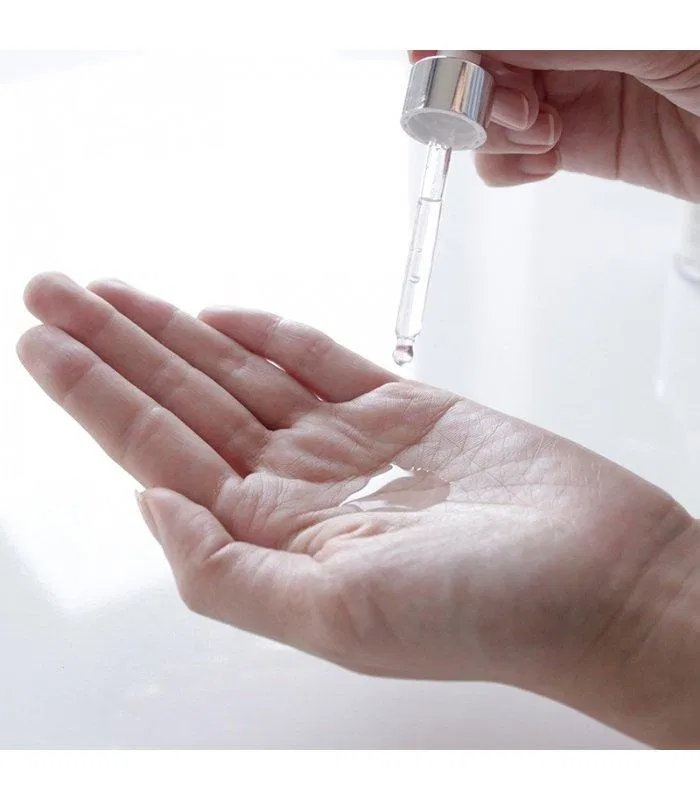 Sử dụng Salicylic acid đúng liều lượng và đúng cách sẽ đem lại hiệu quả chăm sóc da cao. (ảnh internet)