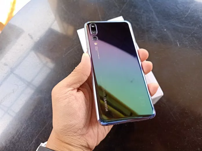 Các dòng điện thoại đẹp và gây ấn tượng mạnh cho người dùng. Huawei P20 Pro