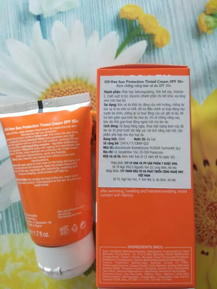 Thành phần của kem chống nắng Floslek. (Nguồn: BlogAnChoi)