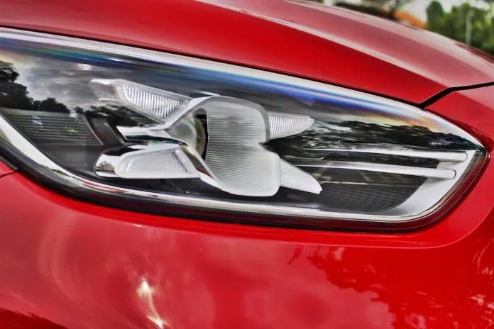 Đèn Halogen của KIA Cerato đời 2019 rất ngầu.