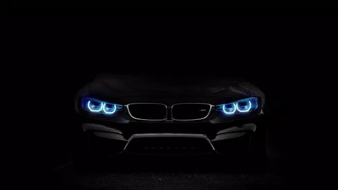 BMW là mẫu xe hướng về sự năng động, trẻ trung cho khách hàng.
