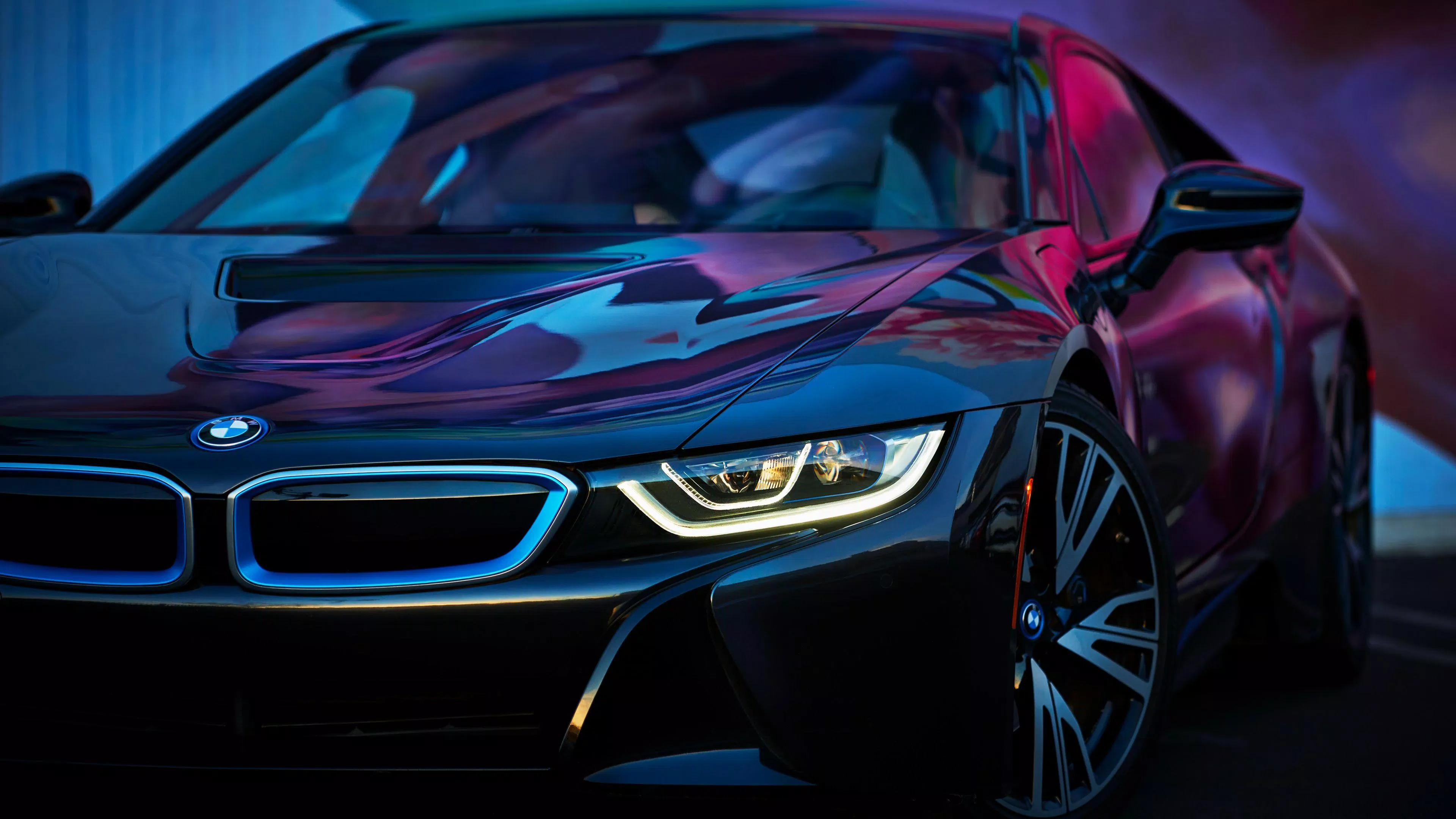 Điều tự hào nhất của BMW là đã sản sinh ra i8.