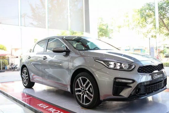 KIA Cerato phiên bản màu xám. KIA Cerato phiên bản màu xám.
