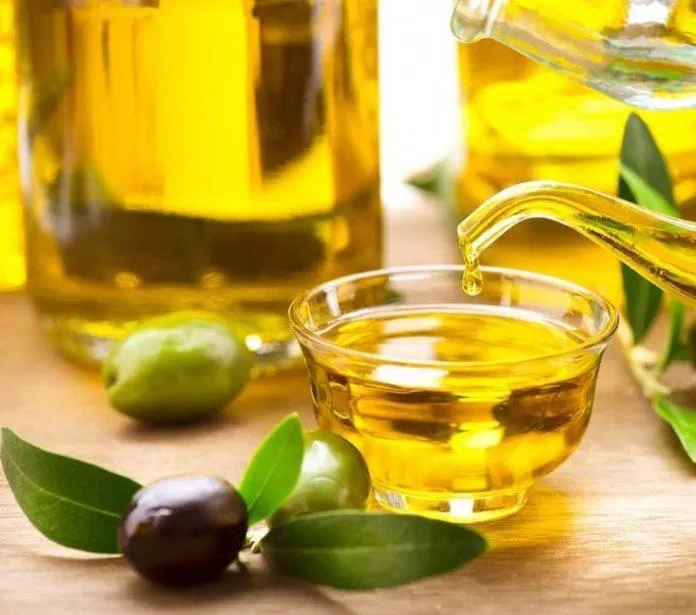 Dầu Olive là một nguyên liệu tuyệt vời để dưỡng da. (nguồn: Internet)