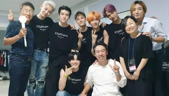 buổi biểu diễn của EXO