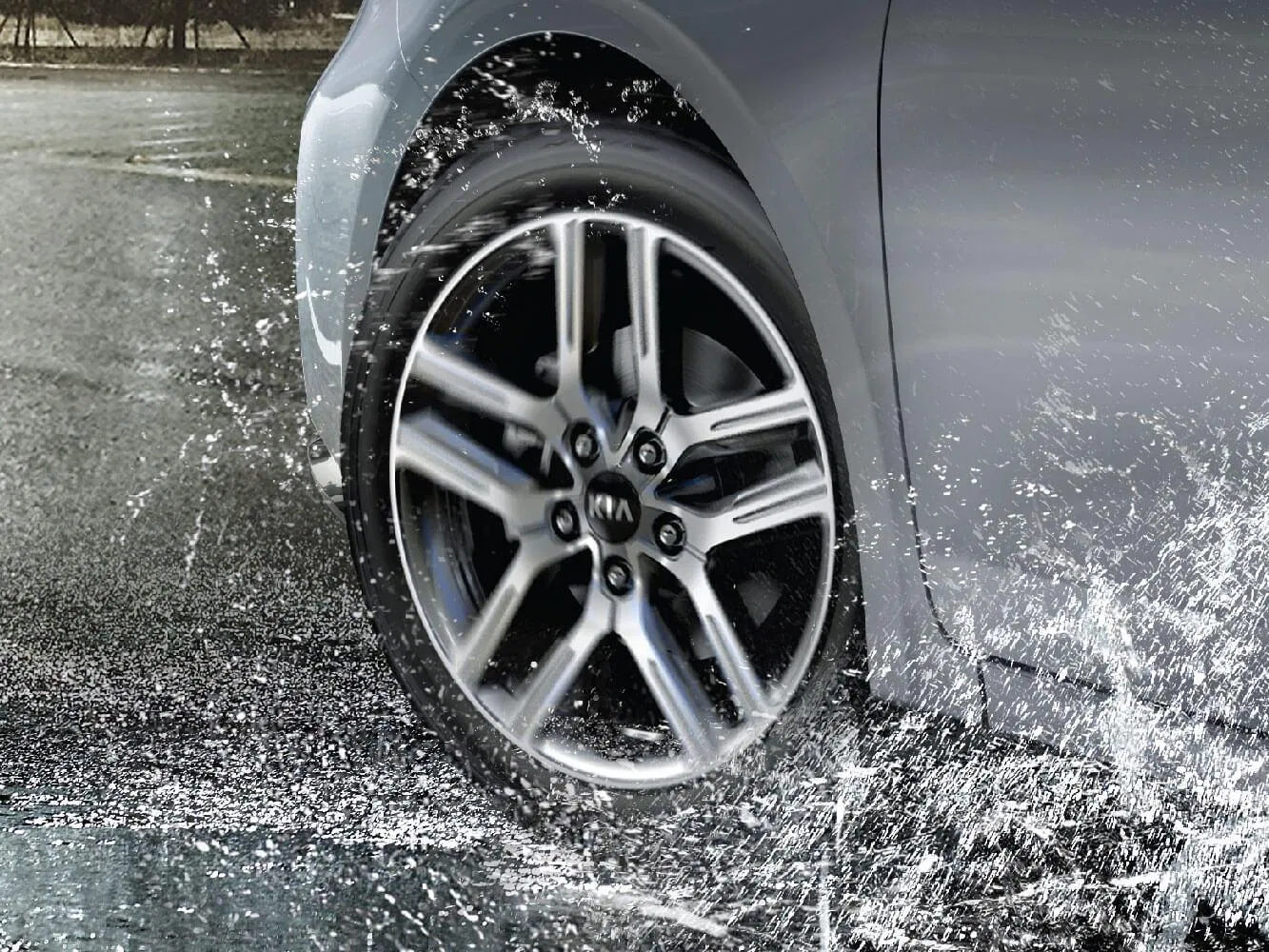 Hệ thống cân bằng điện tử ESP giúp tăng hiệu suất phanh tối ưu và khả năng kiểm soát hướng