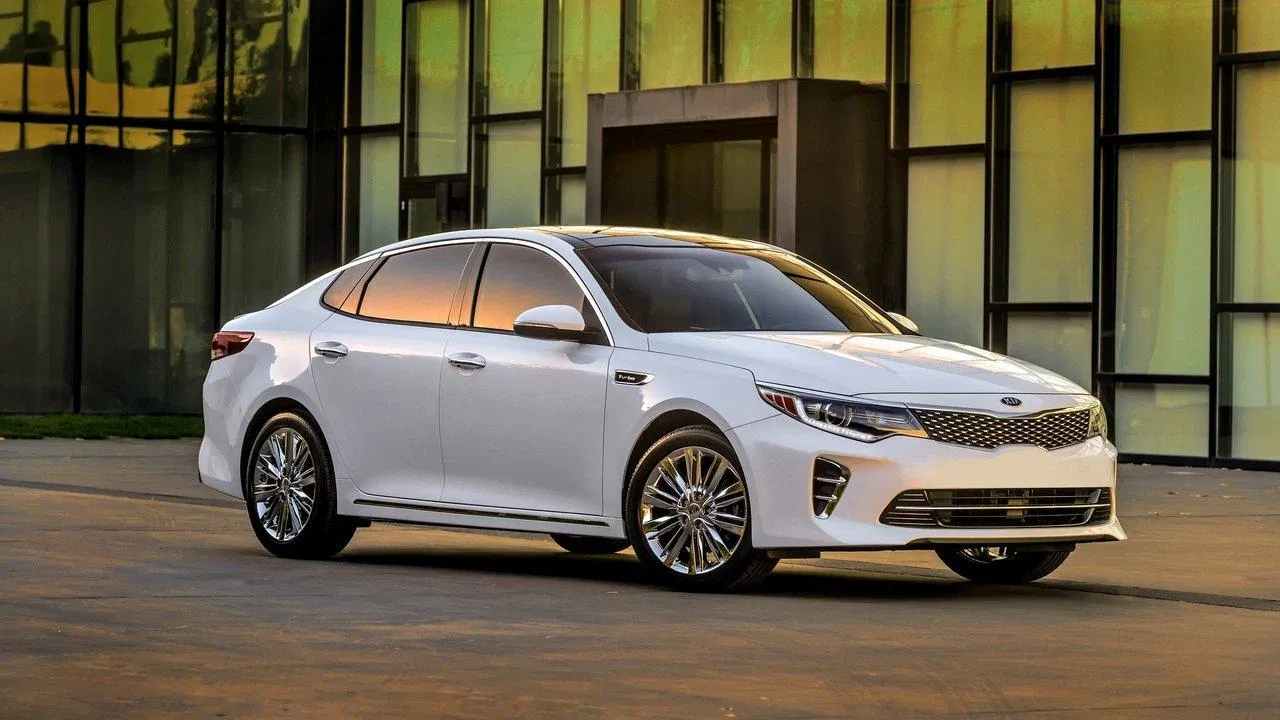 KIA là mẫu xe hướng tới thời đại công nghệ cho người dùng. KIA là mẫu xe hướng tới thời đại công nghệ cho người dùng.