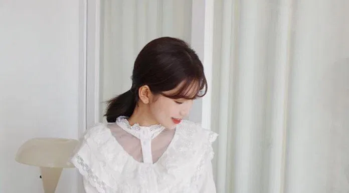 Mẫu áo sơ mi trắng đi học