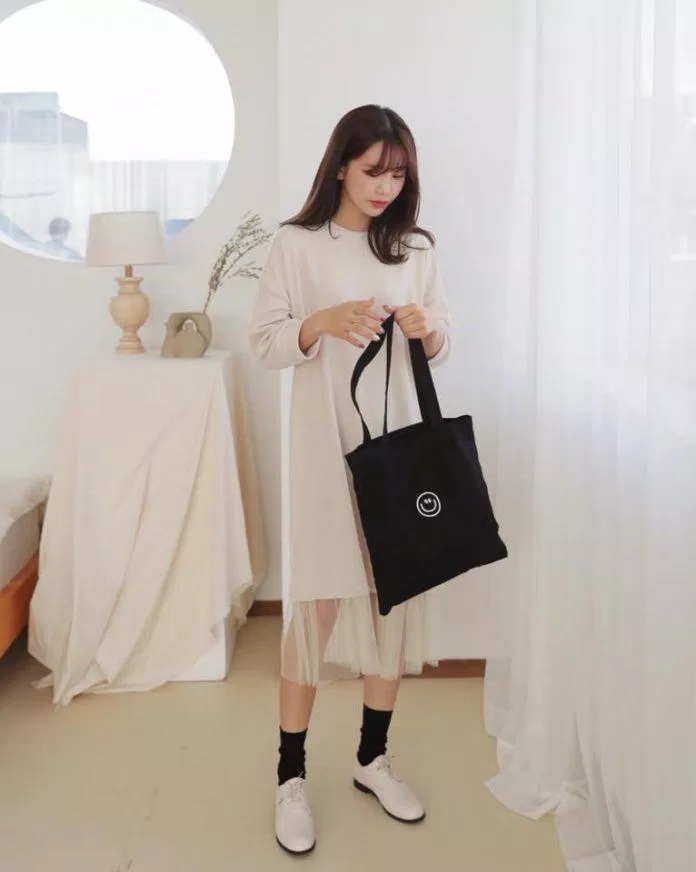 Mẫu túi đựng được giấy a4
