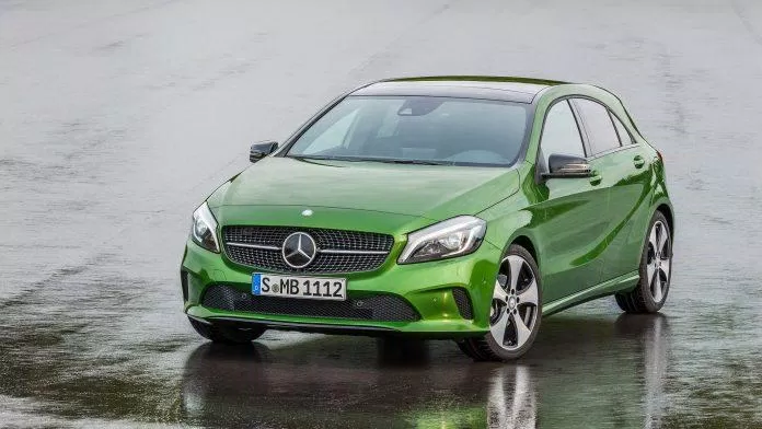 MERCEDES A250 AMG là mẫu xe "rẻ tiền" nhất của hãng. MERCEDES A250 AMG là mẫu xe "rẻ tiền" nhất của hãng.