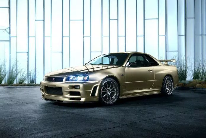 Kiểu dáng của Nissan R34 Skyline GT-R Z-Tune vẫn ngầu so với thời nay. Kiểu dáng của Nissan R34 Skyline GT-R Z-Tune vẫn ngầu so với thời nay.