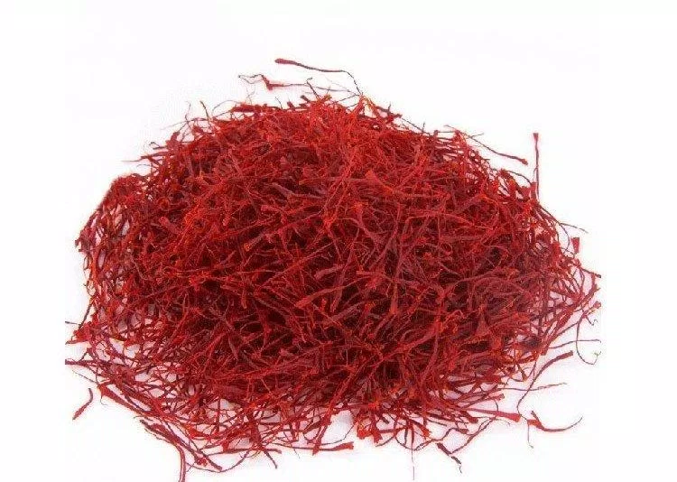 Sargol Saffron là loại ngắn hơn Negin Saffron