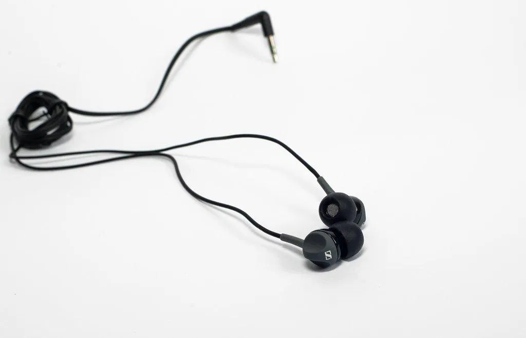 Hình ảnh tai nghe nhét tai Sennheiser CX 213