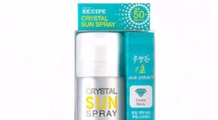 Xịt chống nắng Crystal Sun Spray có thiết kế bằng kim loại chắc tay. (nguồn: Internet)
