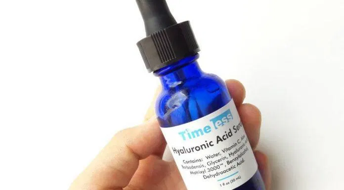 Timeless Hyaluronic Acid Vitamin C Serum có rất nhiều ưu điểm (Nguồn: Internet)