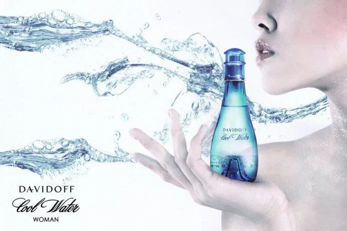 Vỏ chai Davidoff Cool Water Woman được thiết kế lấy cảm hứng tươi mát từ màu nước của đại dương (ảnh: internet).